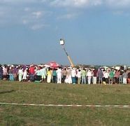 Mii de oameni au facut cea mai mare spirala de meditatie la Costinesti! Gregorian Bivolaru nu a participat